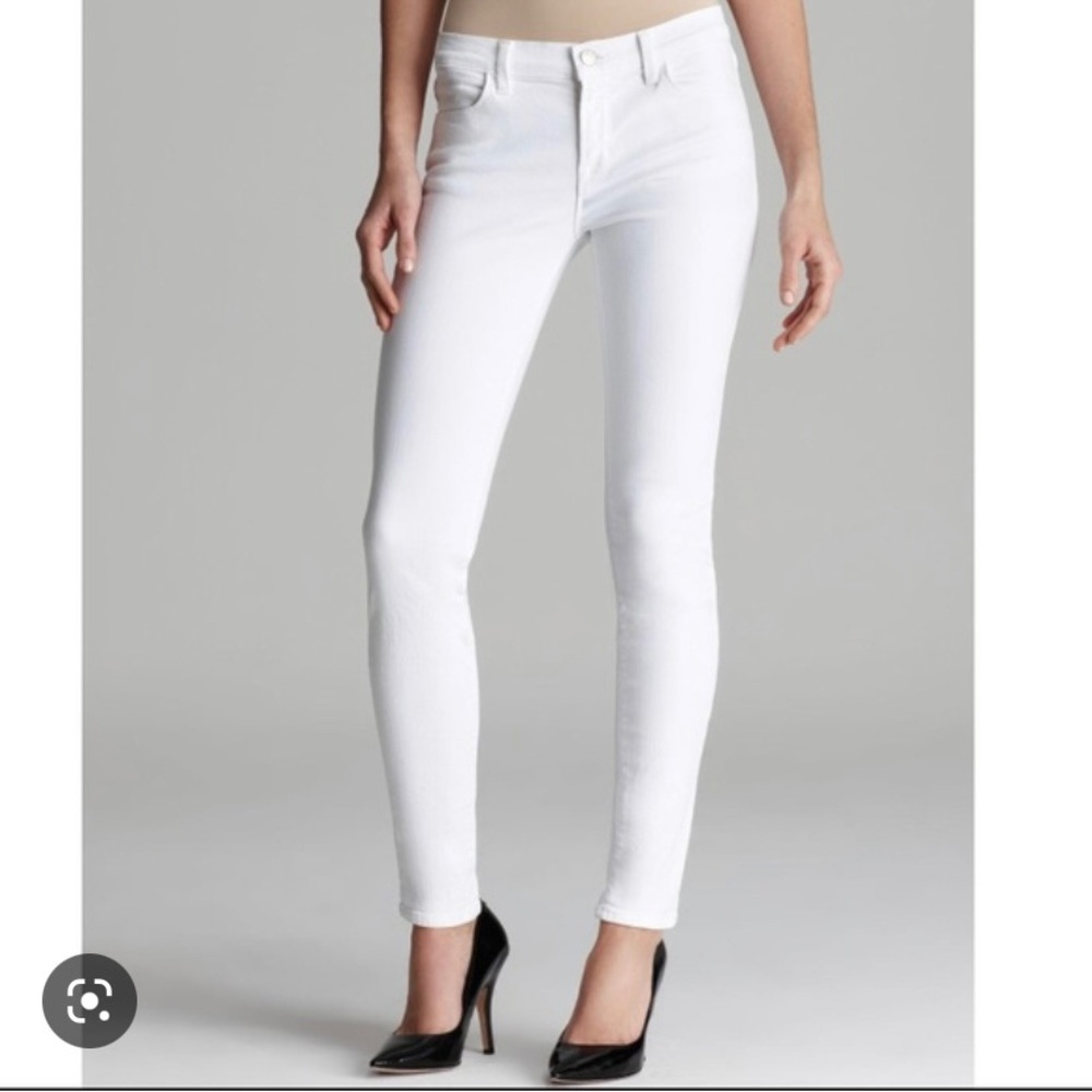 White Jbrand mid rise skinny leg Jean